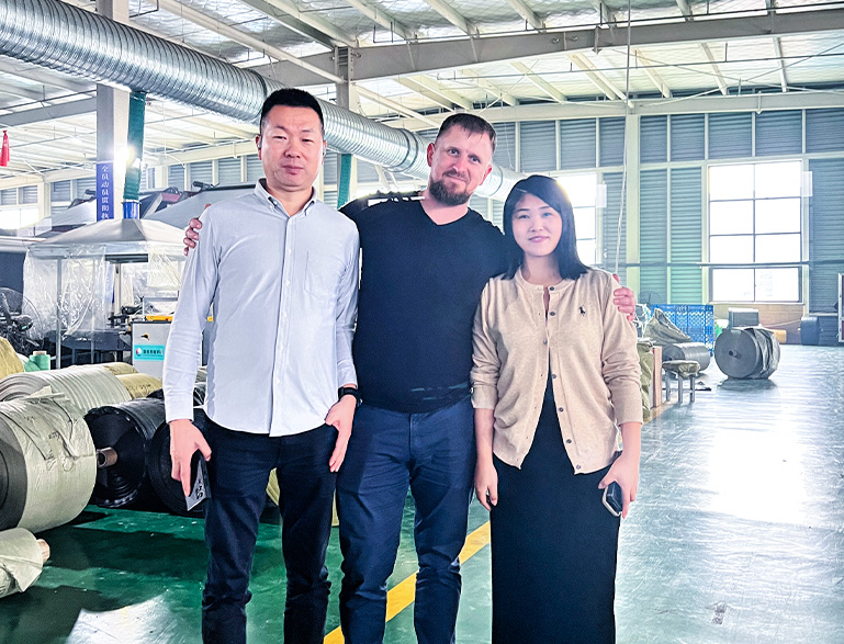 DISTRIBUTION MAP OF FOREIGN TRADE EXPORTS FROM THE EAST (3)